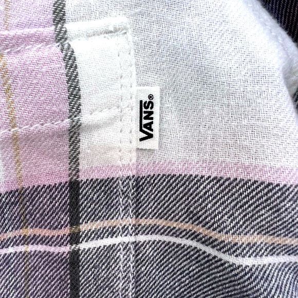 VANS, SMALL (S), FLANNEL LADIES LONG SLEVES SHIRT, BEIGE BASE GREY GREEN LINES - Picture 4 of 13